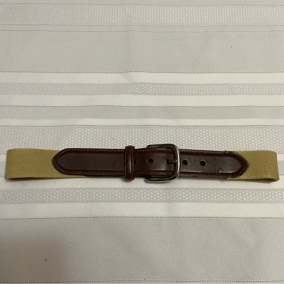 Chaps Kaki & Brown Little Boys Belt size Sm (22) Like New! - Picture 2 of 7